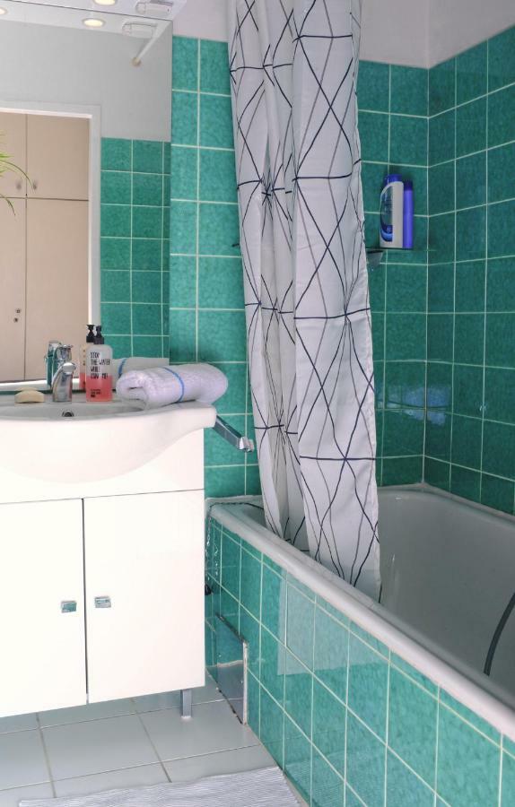 וינה Spacious 2Rooms Central Area מראה חיצוני תמונה